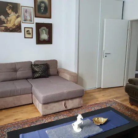 Location Courte Duree Apartment *
